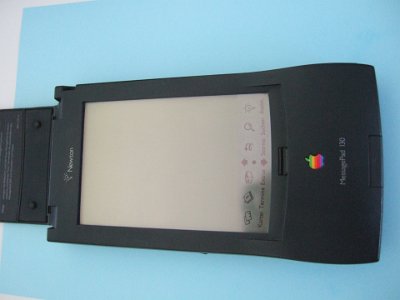 Apple Newton MessagePad 130 offen  Apple Newton MessagePad 130 offen (C) derago 2008